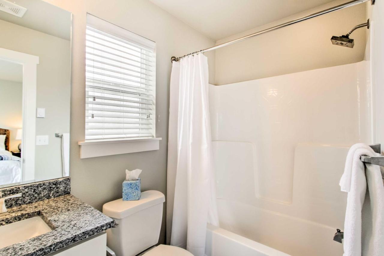 Ocean Shores House With Hot Tub - Walk To Beach Экстерьер фото